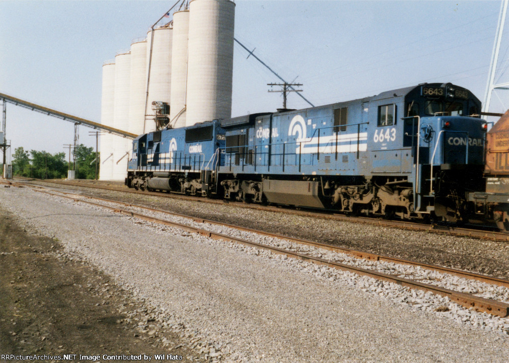 Conrail C36-7 6643